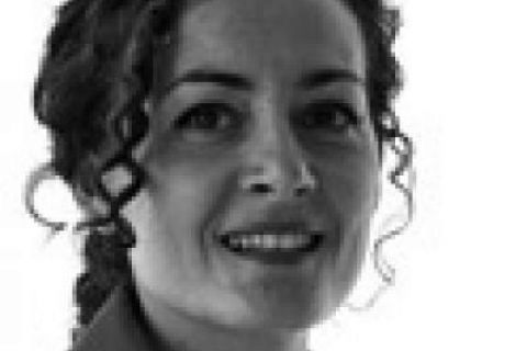 Scrittrice e autrice di albi illustrati, tra cui A tutto gatto. Una giornata con Placido Felino, La mia felicità, Un bene grande come una casa. Ex allieva del corso Autore di produzioni audiovisive e multimediali per bambini e ragazzi e tutor didattico per Fondazione Bottega Finzioni - ETS.